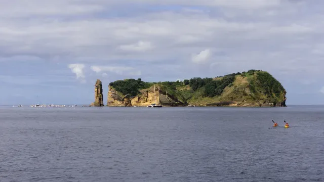 Empresários defendem visitas a Ilhéu de Vila Franca fora da época balnear