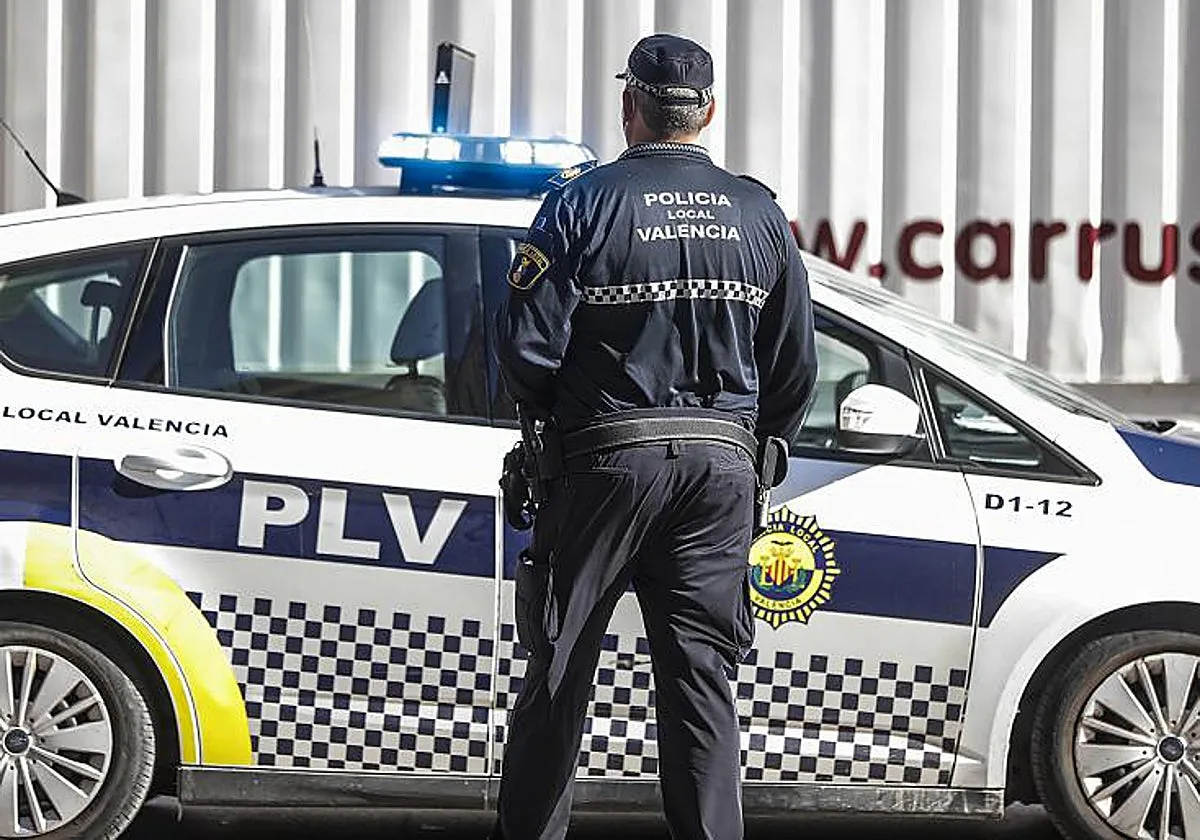 Muere atropellada una joven de 30 años al bajar de su coche en Valencia