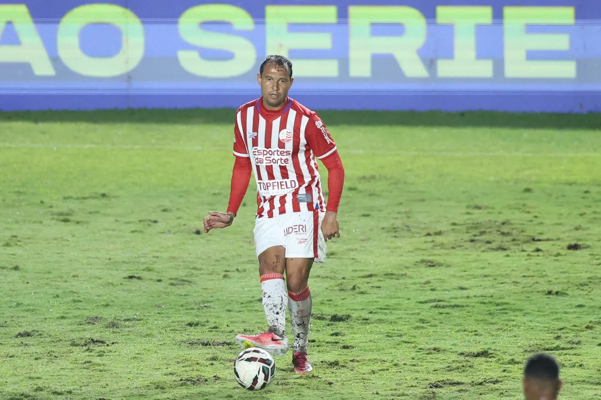 Vinícius volta a sentir dores musculares e desfalca Náutico contra o São Bernardo