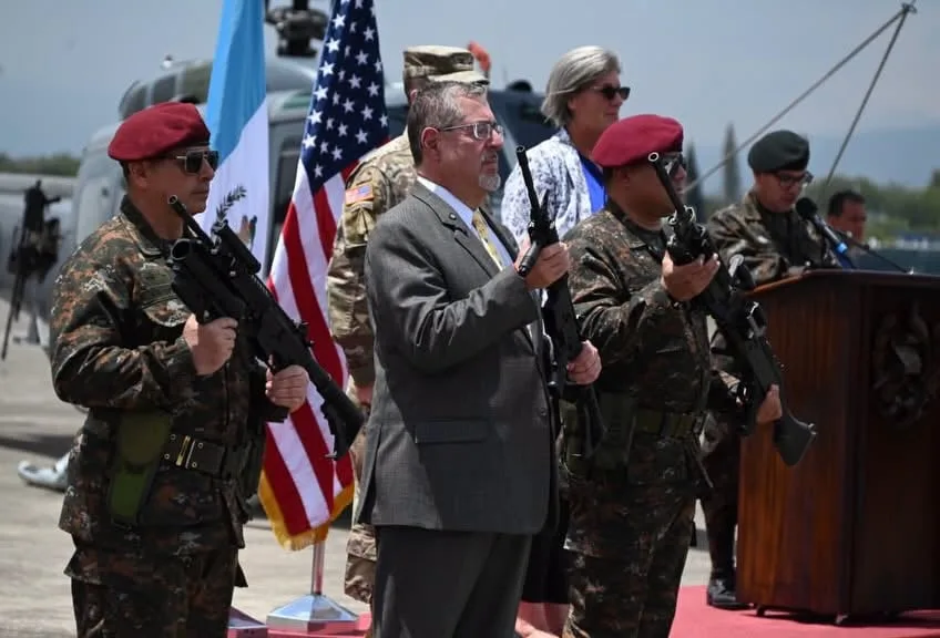 Guatemala recibe fusiles M4A1 de Estados Unidos tras 47 años de embargo: 14 mil armas por USD 5 millones