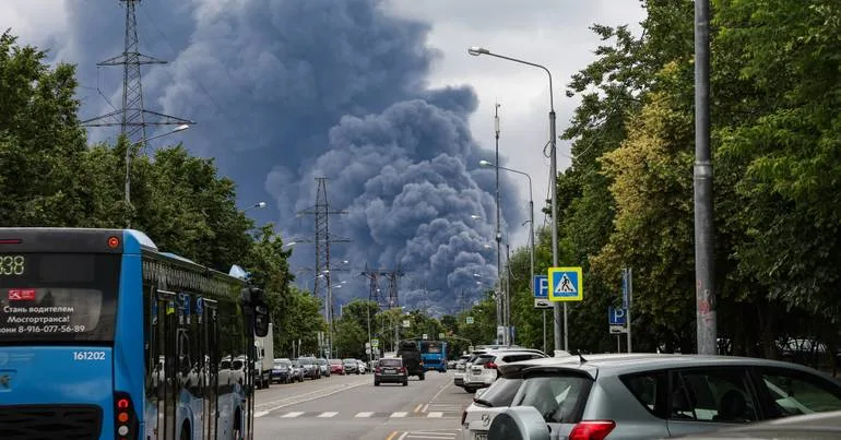 Moscovo diz ter sido alvo de 620 drones durante a madrugada