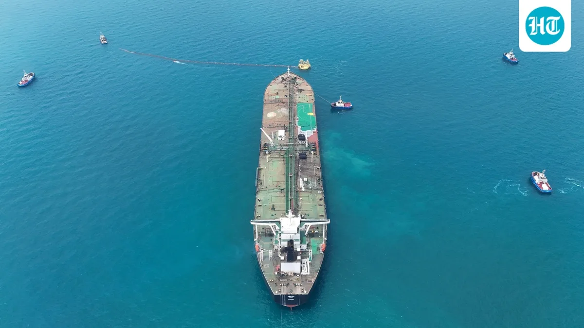 Strait of Hormuz ship traffic falls to 7, well below 10-day average of 15