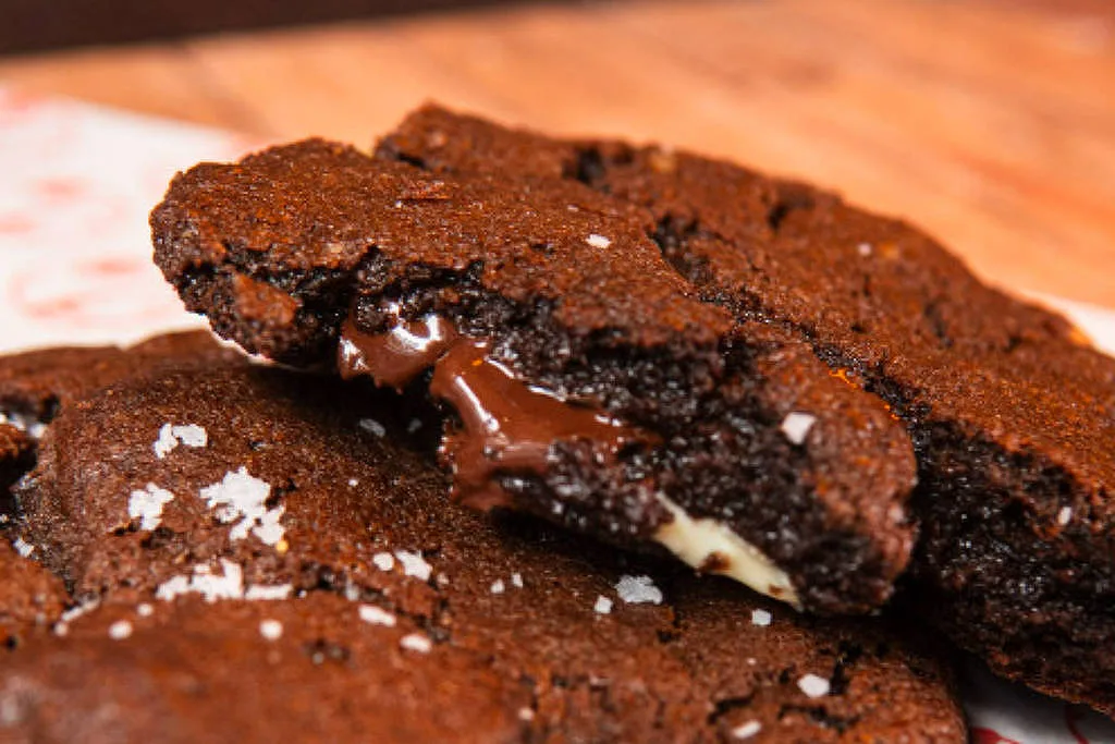 Nova loja de cookies artesanais, Cuki forma filas na galeria Nova Barão, em São Paulo