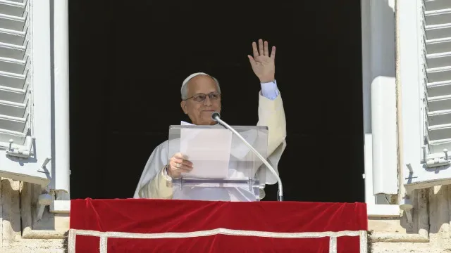 Vaticano destaca serenidade do Papa ao anunciar cirurgia