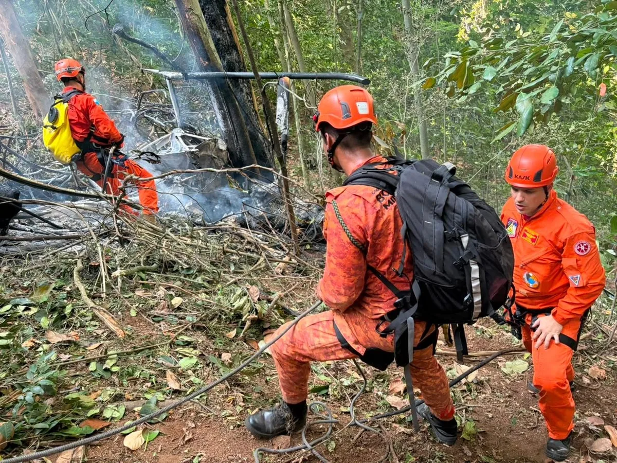 Câmera encontrada intacta pode ajudar a esclarecer queda de helicóptero no Rio, diz empresa
