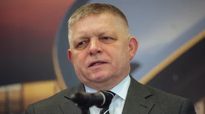 Фицо указал на наивность ЕС на фоне сделки России и США по дизтопливу