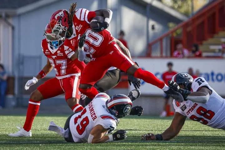 Calgary Stampeders down Ottawa Redblacks 40-38