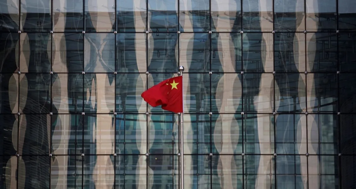 Atividade de serviços da China acelera em agosto com demanda interna mais forte, mostra PMI privado