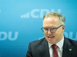Brombeere steckt in Turbulenzen: Voigt will Koalition von BSW-Machtkampf "nicht auseinandertreiben" lassen