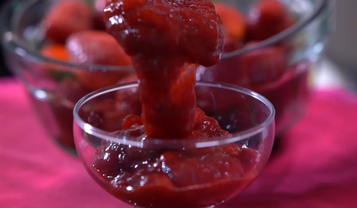 Sabor de Casa: aprenda a fazer geleia de morango