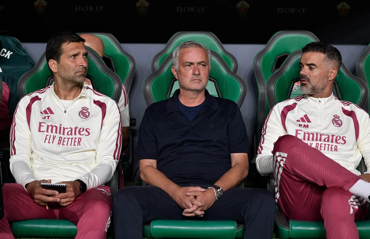 Mourinho defende Mbappé após polêmica no Real Madrid: "É ridículo"