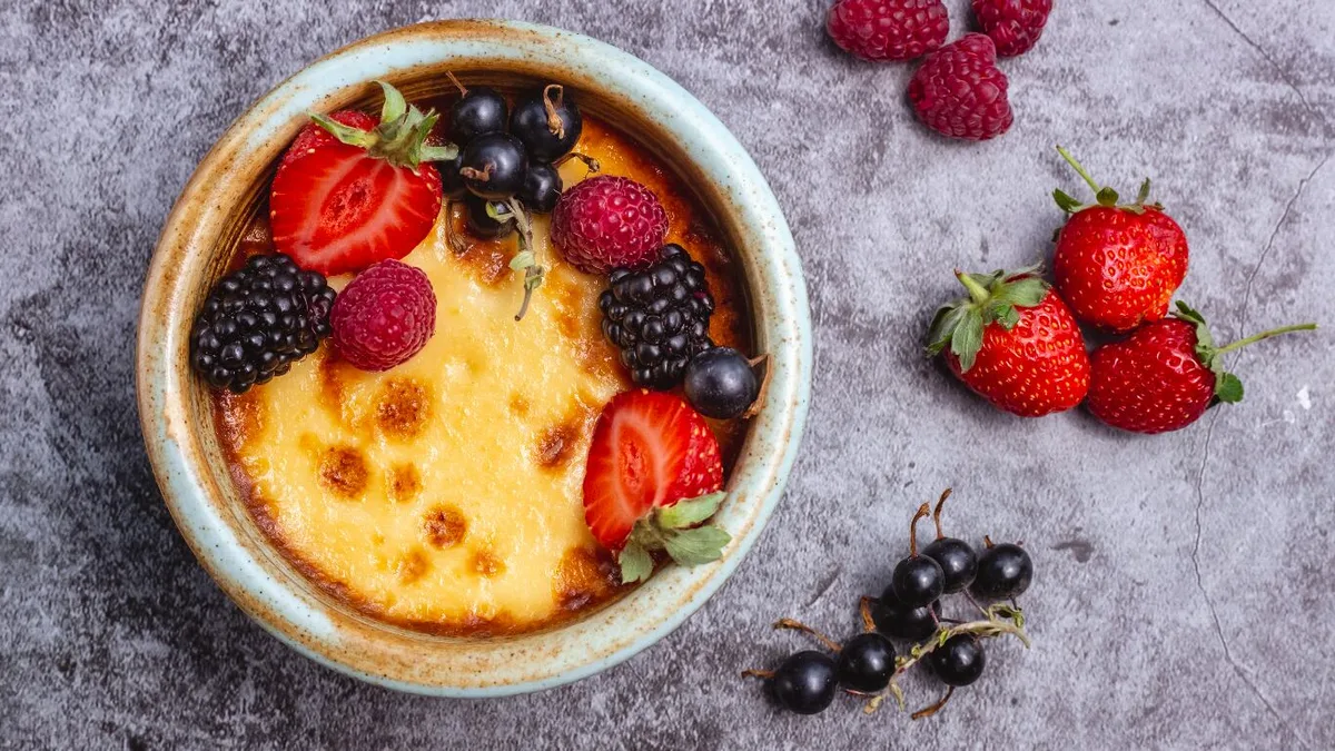 Los cocineros coinciden: “El secreto del éxito de la crème brûlée es tener una textura similar a la de un yogur griego espeso”