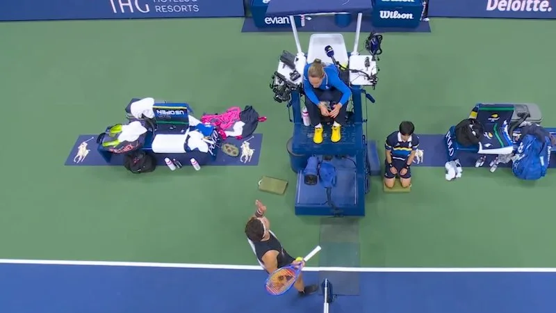 Shelton fumes at chair umpire over harsh call