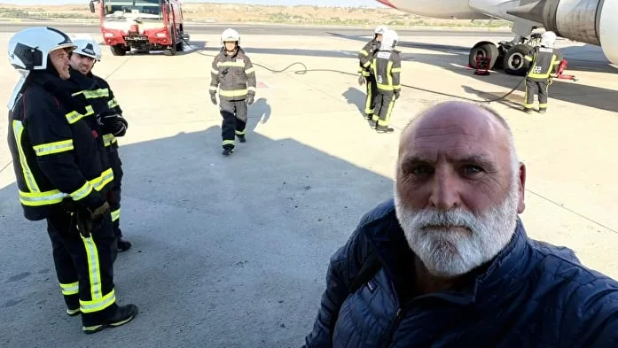 El vuelo del chef José Andrés aterriza de emergencia en Madrid después de chocar con un grupo de pájaros: “El sonido de los motores no era el habitual”