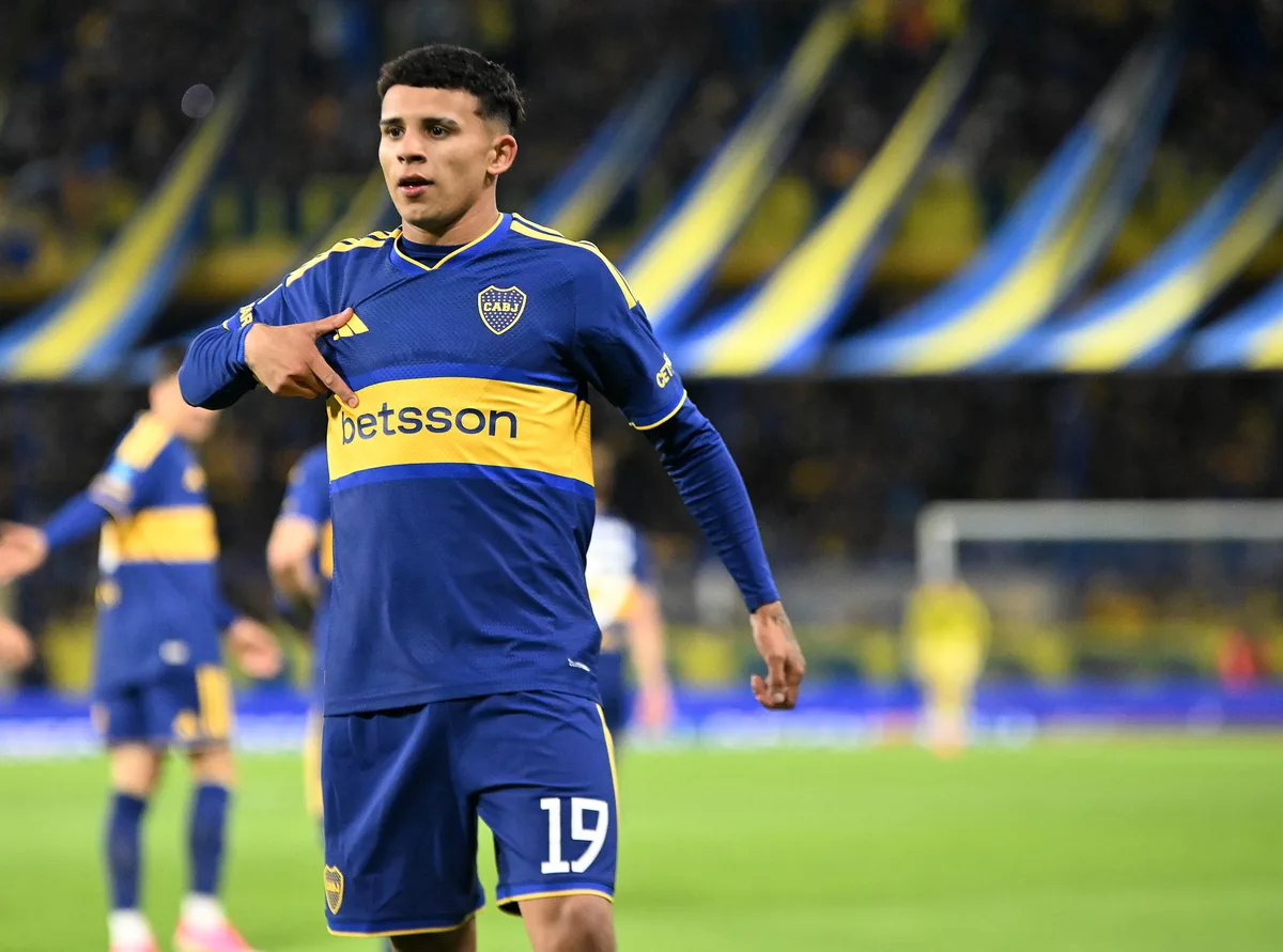 “Le pido disculpas a mi novia porque esas cosas no se hacen”: la particular declaración de la promesa de Boca Juniors Leo Flores tras una controversia