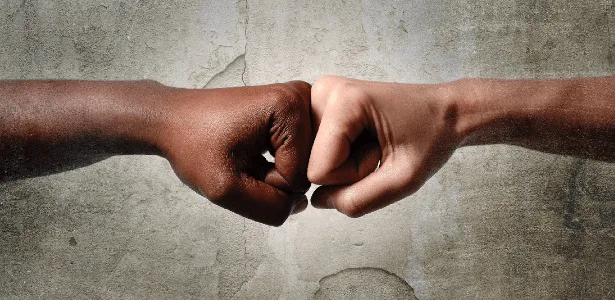1.431 dos candidatos negros já haviam se declarado brancos