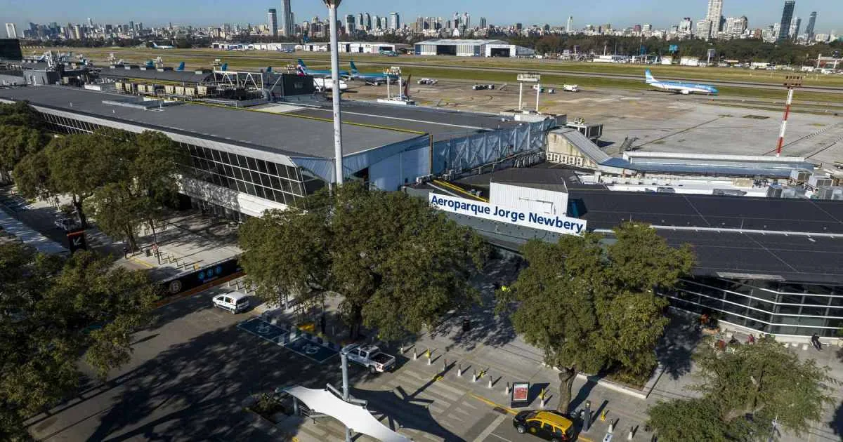 Aeroparque cerrará durante más de dos días: cuándo y qué pasará con los 900 vuelos afectados