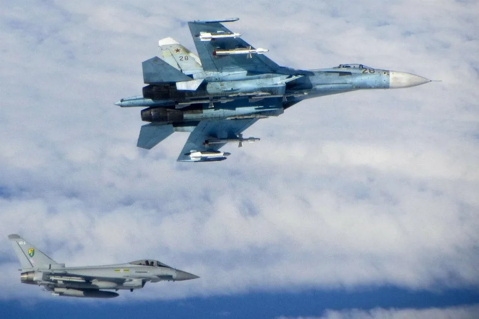 Malvinas: el Reino Unido refuerza la defensa militar de las islas con cuatro aviones caza