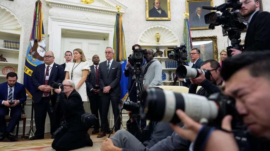 Pressefreiheit: Trump verbietet US-Sender CNN Zugang zum Weißen Haus