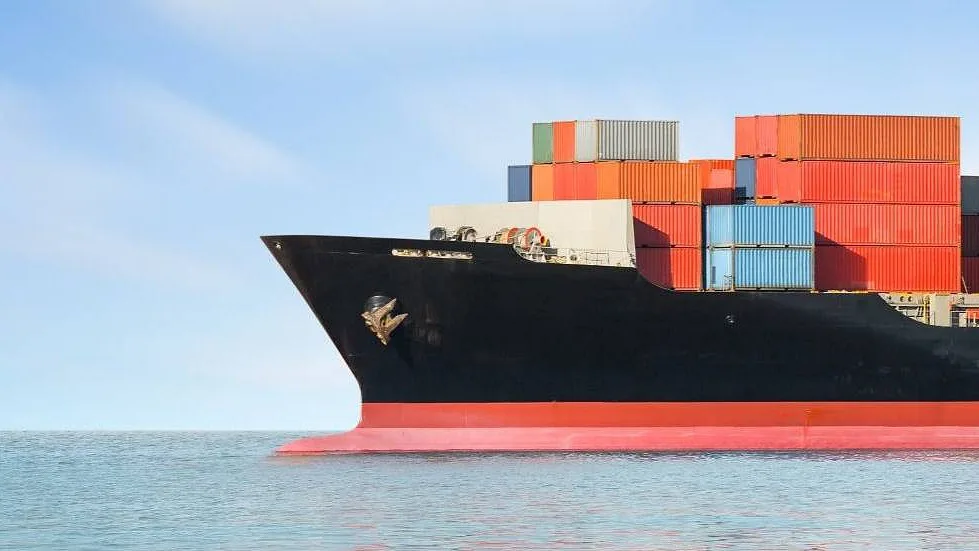 Navio encalhado bloqueia único porto da ilha de Príncipe, bens alimentares começam a escassear