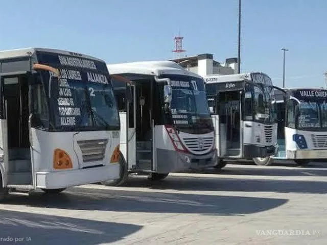 Modifican recorridos de transporte público por celebraciones patrias en Torreón