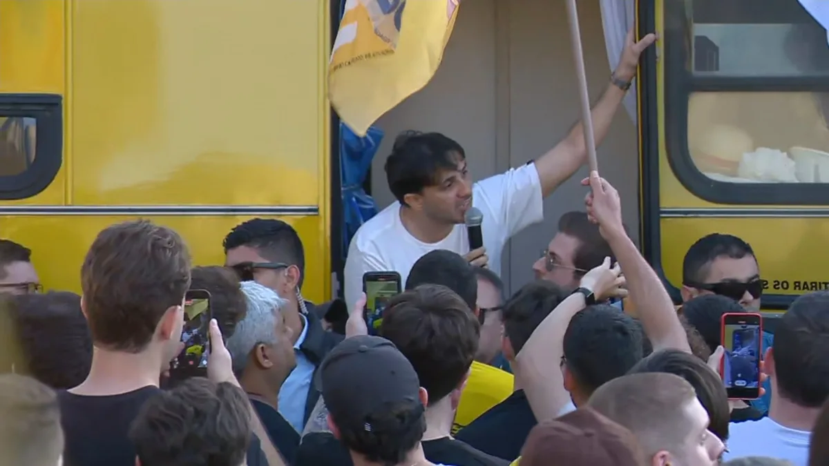 Renan Santos aborda Bolsa Família, feminicídios e pacto federativo em caravana no RS