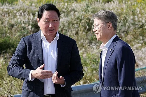 산자위, 최태원 광주 방문 공방…"崔 국감 불러야"·"기업 협박"(종합)