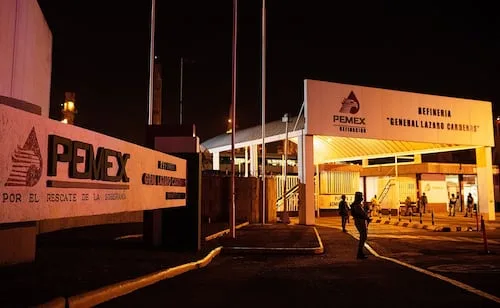 Pemex confirma ataque en refinería de Minatitlán, Veracruz; hay dos lesionados