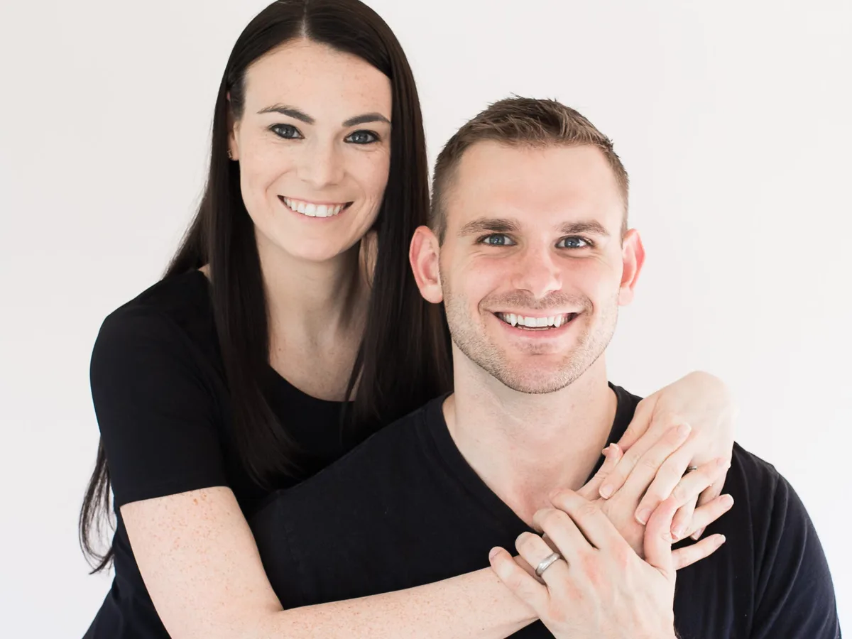 High-school sweethearts started a blog while carrying $40,000 in student debt. By 30, their net worth topped $1 million.