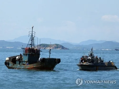 강력 대응에도 NLL 중국어선 여전히 기승…나포도 증가