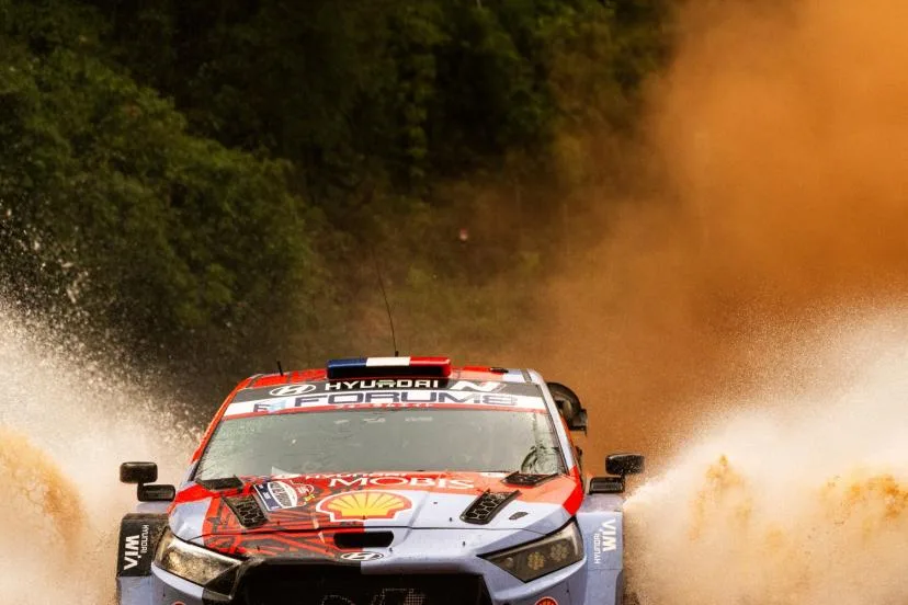 Sami Pajari toujours en tête du Rallye du Paraguay, Adrien Fourmaux monte sur le podium provisoire à quatre spéciales de l'arrivée