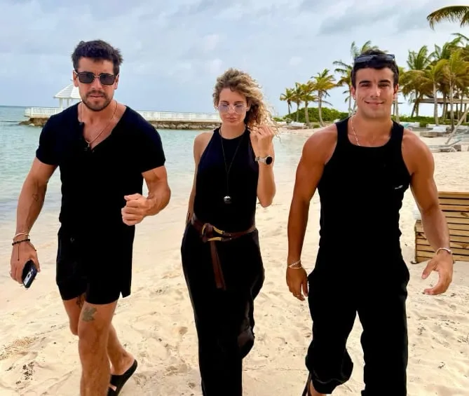 Cap Cana a sus pies: La familia Casas cumple su tradición veraniega y conquista República Dominicana