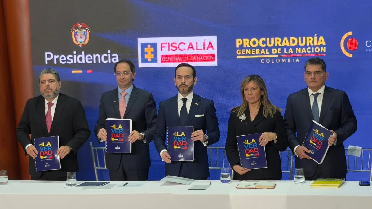 De la Espriella abre un nuevo frente contra el gobierno de Petro por presuntas irregularidades