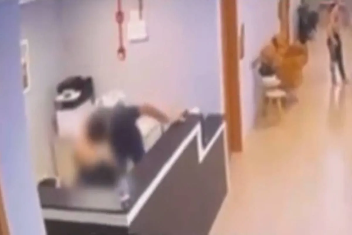 Assessor é investigado após beijar adolescente na câmara de vereadores