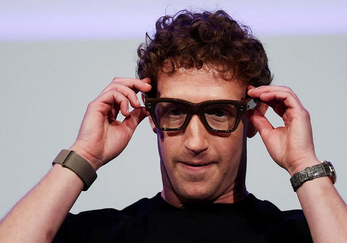 Mark Zuckerberg da un paso más en su obsesión por la IA: Meta está enseñando a los robots a trabajar en sus propios centros de datos