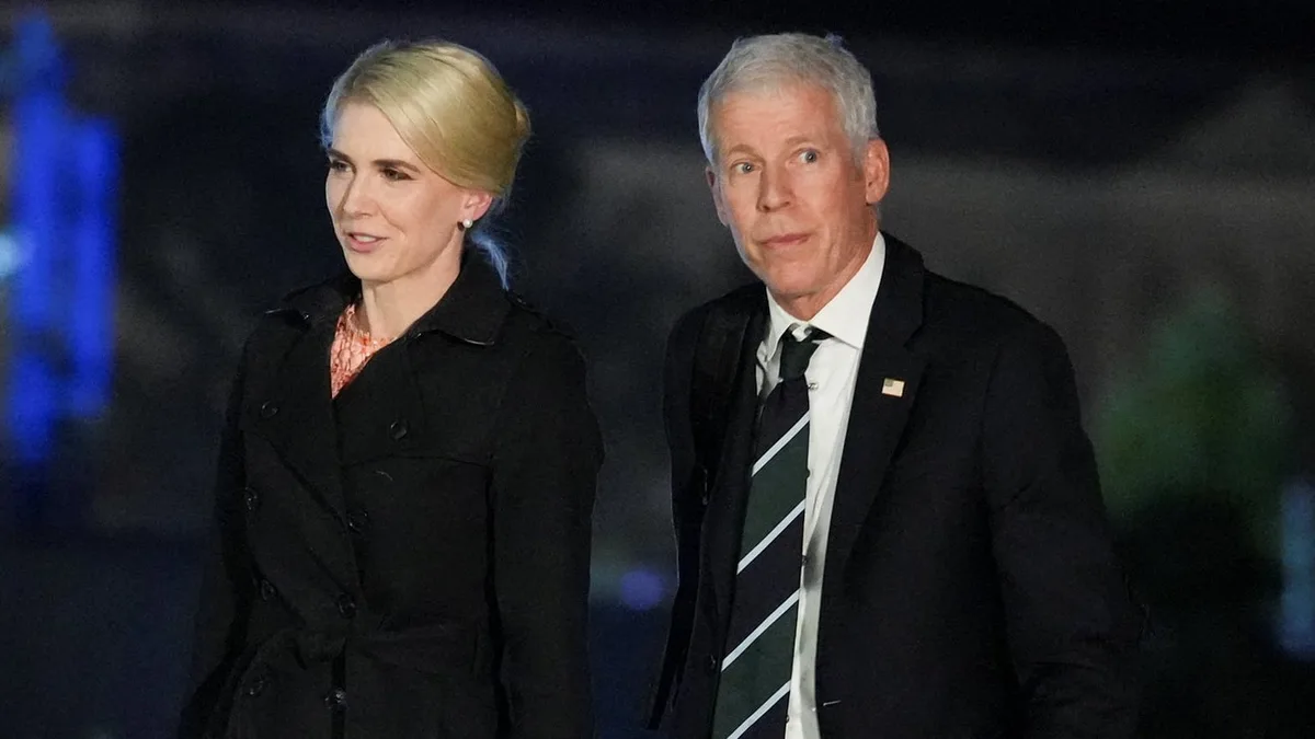 Trump Goon Unwittingly Shows Off Deranged Natalie Harp Printout