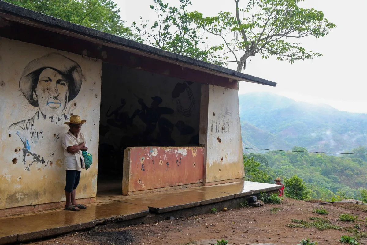Buscan a campesinos en Guerrero: Exhiben en video a 6 de los 7 pobladores desaparecidos en la sierra