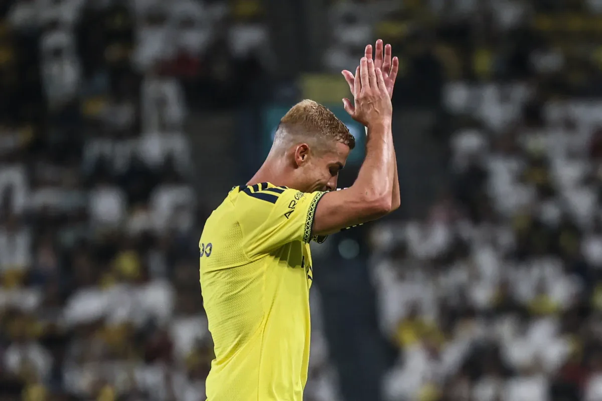 Cristiano Ronaldo marca, dá vitória ao Al-Nassr no Saudita e fica a 22 gols do milésimo