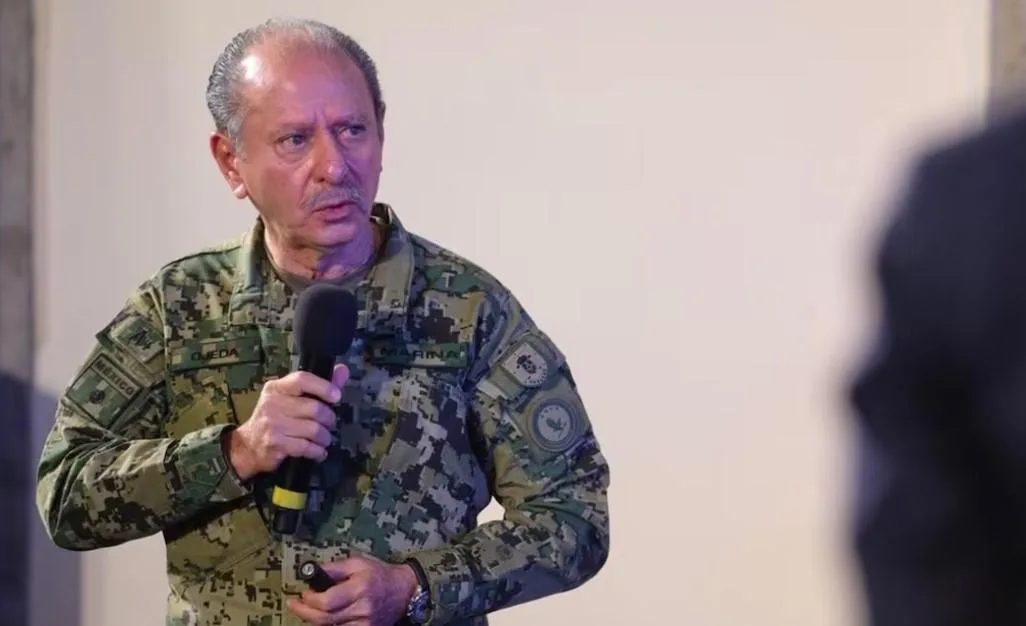 José Rafael Ojeda sigue activo en la Semar pese a no ser ubicado por la FGR; gana 150 mil pesos al mes