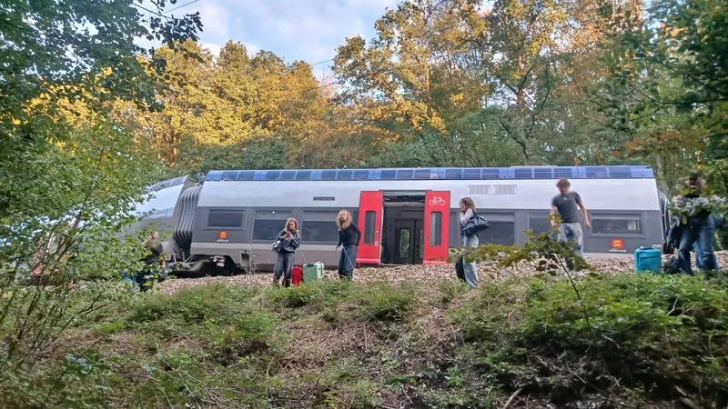 Déraillement d'un train en Seine-Maritime: Laurent Nuñez assure "qu'aucune piste n'est exclue" dans l'enquête