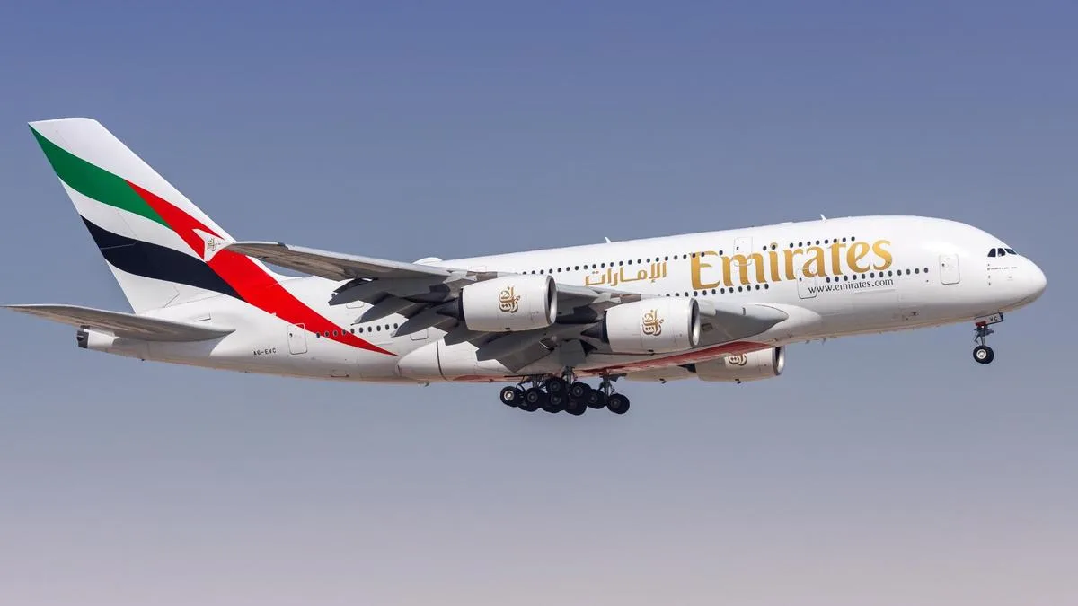 Man tied to seat by fellow passengers after ruckus allegedly erupts on international Sydney-bound flight