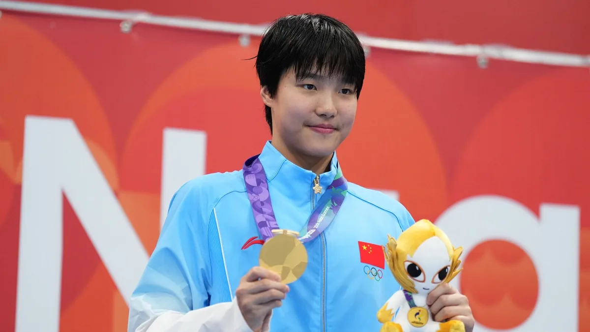 Chinese 13-year-old Yu Zidi wins second gold medal in the pool at Asian Games