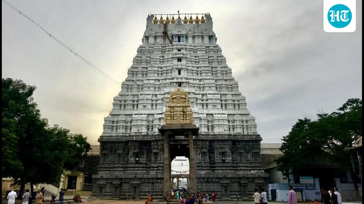 No caste-based discrimination of devotees at places of worship: Madras High Court