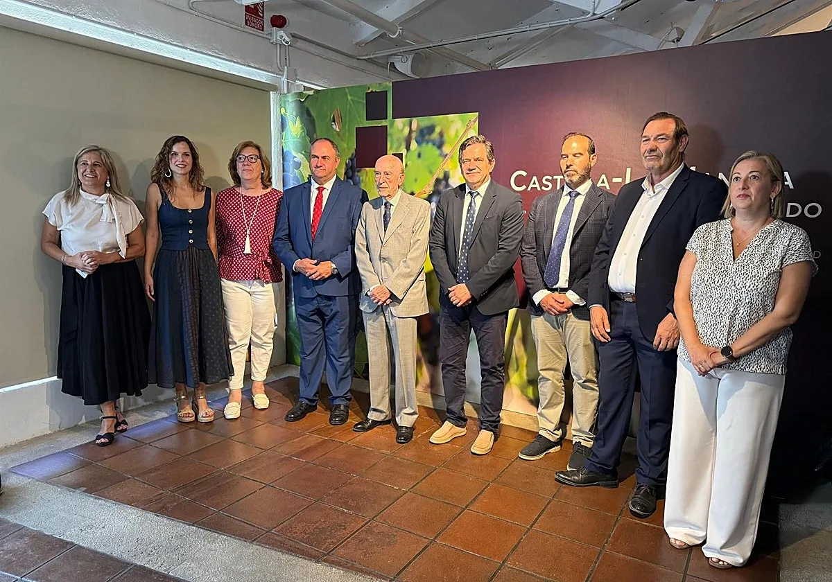 Castilla-La Mancha abrirá este otoño dos nuevas convocatorias de ayudas para el sector vitivinícola