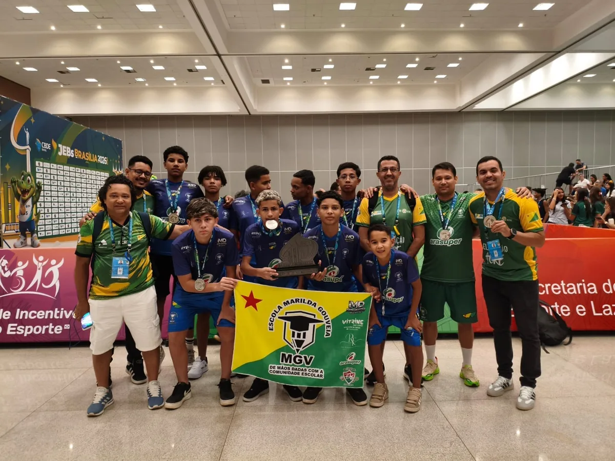 Escola Marilda Gouveia Viana fatura prata na Série Bronze do futsal nos JEB's, em Brasília