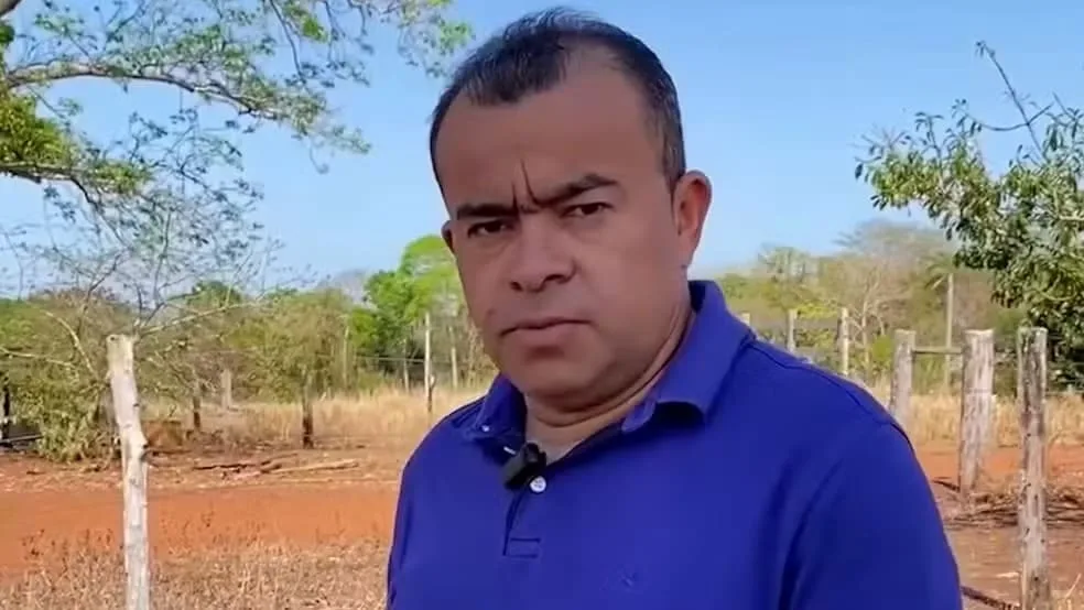 PSB expulsa prefeito que ameaçou servidores de demissão se não votassem em Flávio Bolsonaro