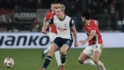 OFICIAL: Lucas Bergvall renova com o Tottenham
