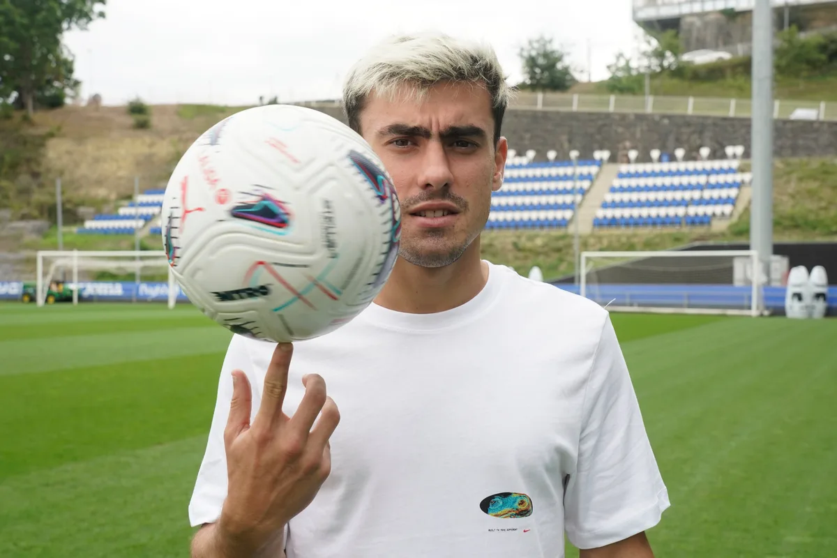 Barrenetxea: “Jugar contra los mejores de la Liga te pone un poco en tu lugar”