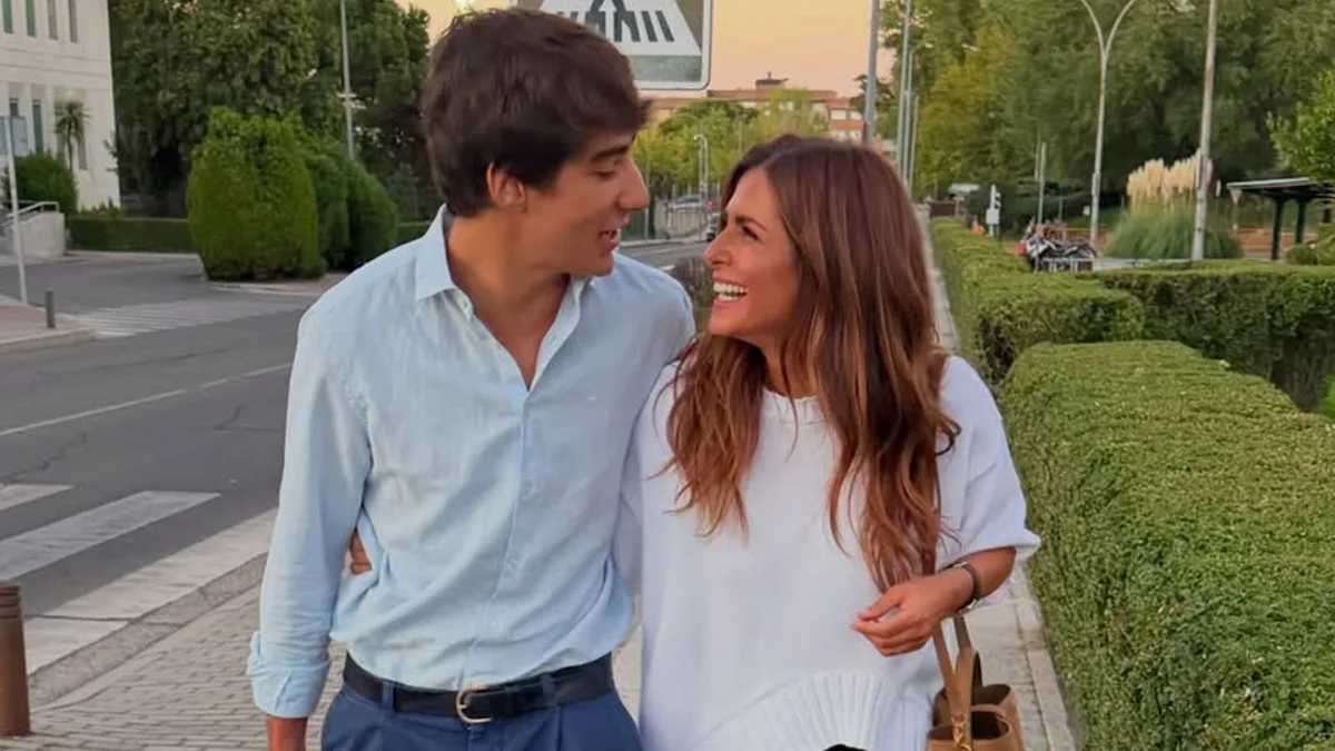 Pau del Val sorprende por su parecido con su padre, Juan del Val, en sus nuevas imágenes junto a Nuria Roca