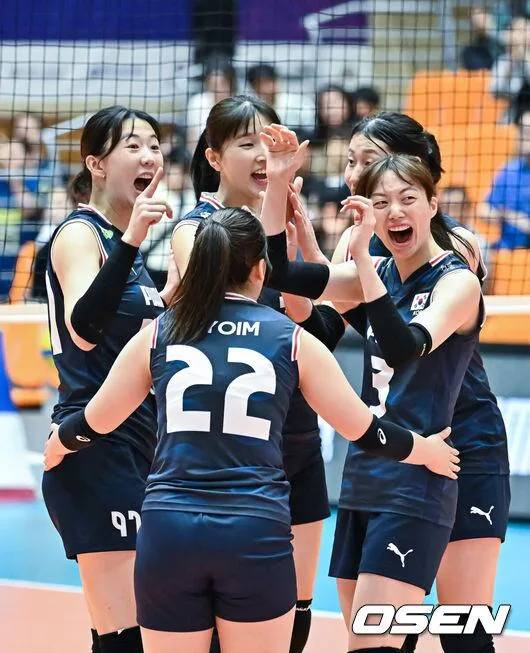 ‘김연경 없으니 아시아도 힘들다’ 한국, 태국에 0-3 셧아웃 패배→2개 대회 연속 노메달